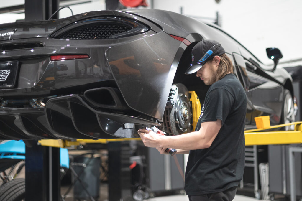 mclaren-repairs-near-toronto