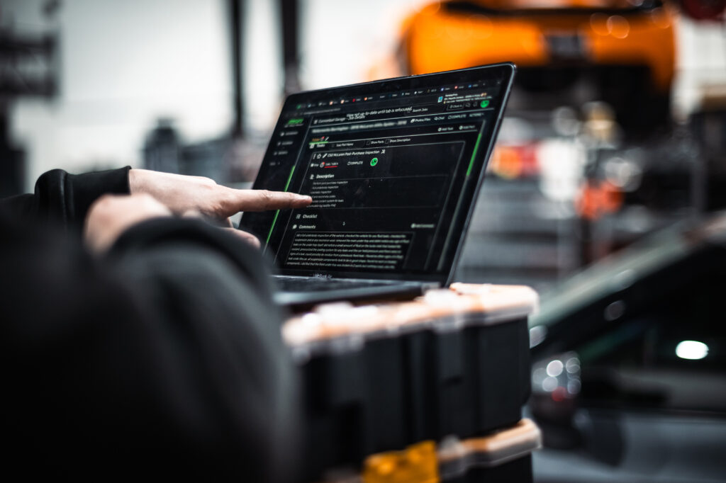 mclaren service chicago